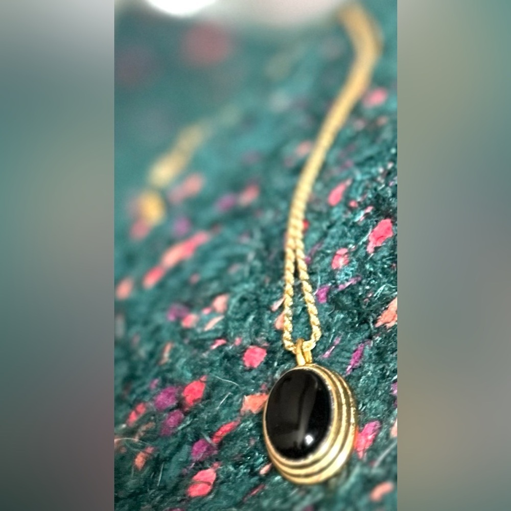 Missoma Savi Ridge Black Onyx Pendant Necklace Gold Vermeil NWOT Discontinued - Picture 6 of 16